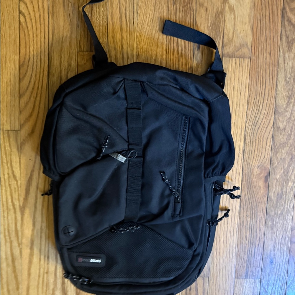 Swiss Tech Appenzell Backpack 25 L with Laptop Sleeve, Black